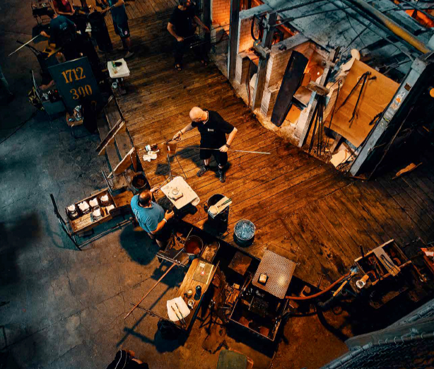 Besichtigung einer Glasfabrik und der ältesten Glashütte der Welt